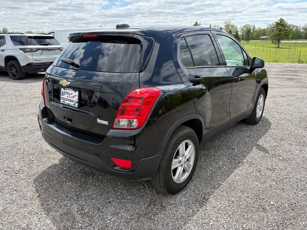 Used 2021 Chevrolet Trax LS w/ Tint and Cruise Package FWD image 3