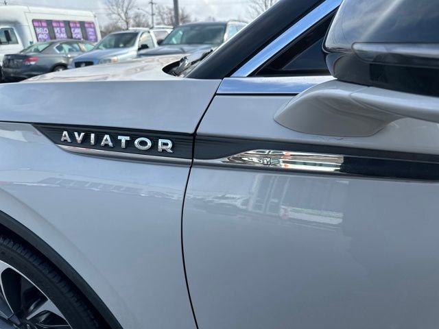 Used 2023 Lincoln Aviator Reserve w/ Equipment Group 201A image 16