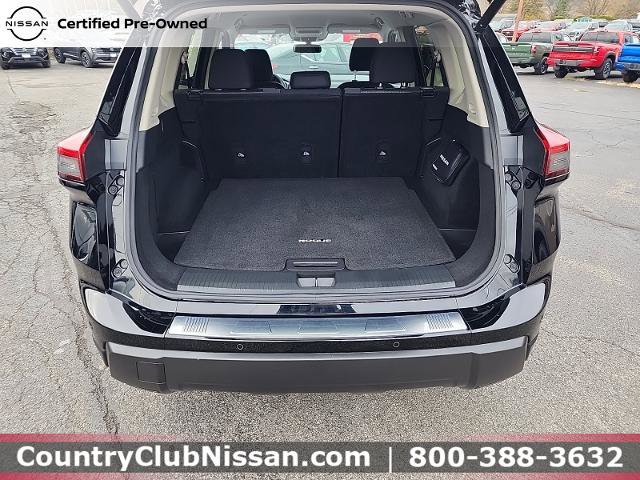 Certified 2024 Nissan Rogue SV image 26