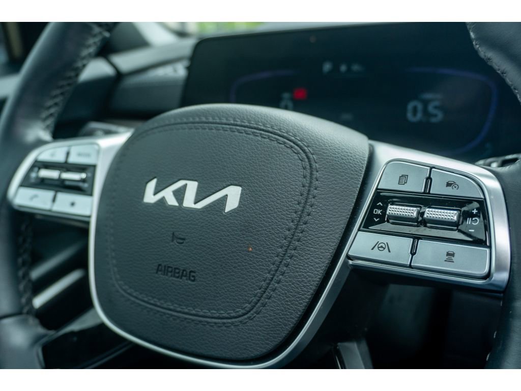 Used 2025 Kia Telluride AWD image 31