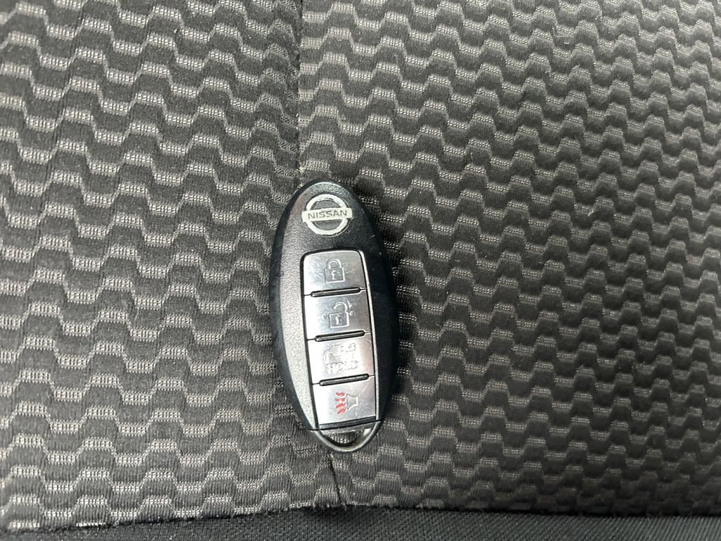 Used 2017 Nissan Leaf S image 33