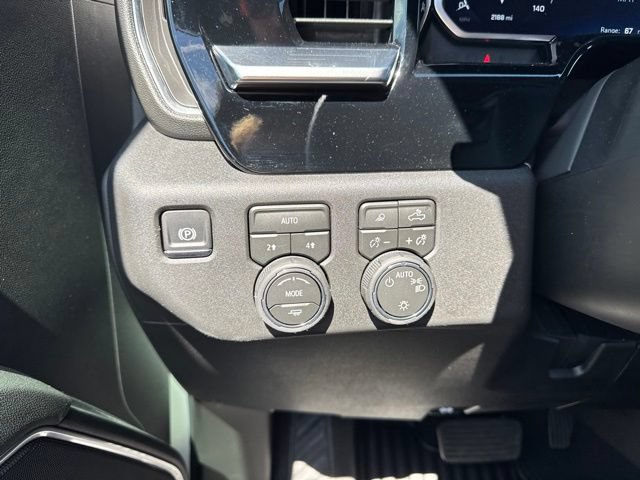 Used 2026 Chevrolet Silverado 1500 LT w/ Safety Package AWD/4WD image 22