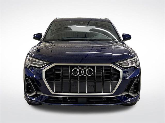 Certified 2025 Audi Q3 2.0T Premium w/ Convenience Package AWD/4WD image 8