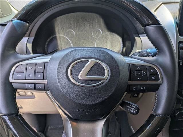 Used 2023 Lexus GX 460 Luxury w/ Accessory Package AWD/4WD image 14