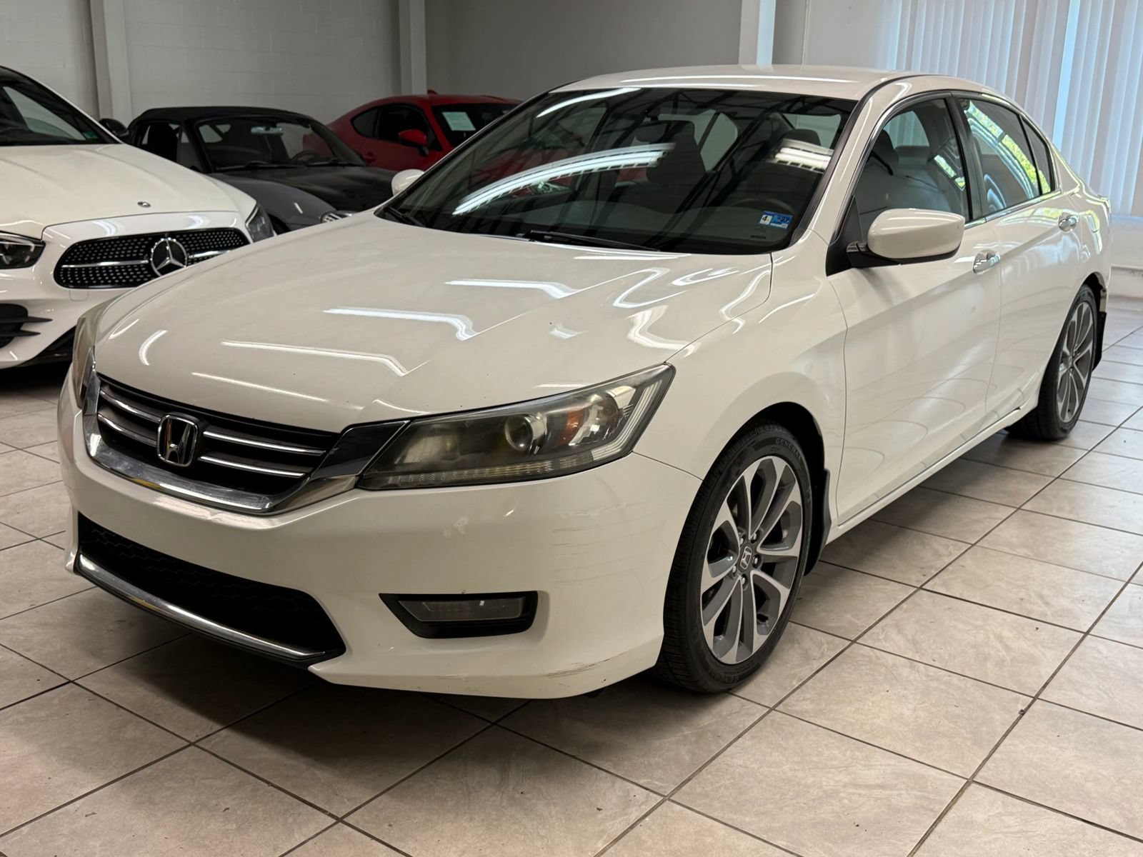 Used 2015 Honda Accord Sport image 3