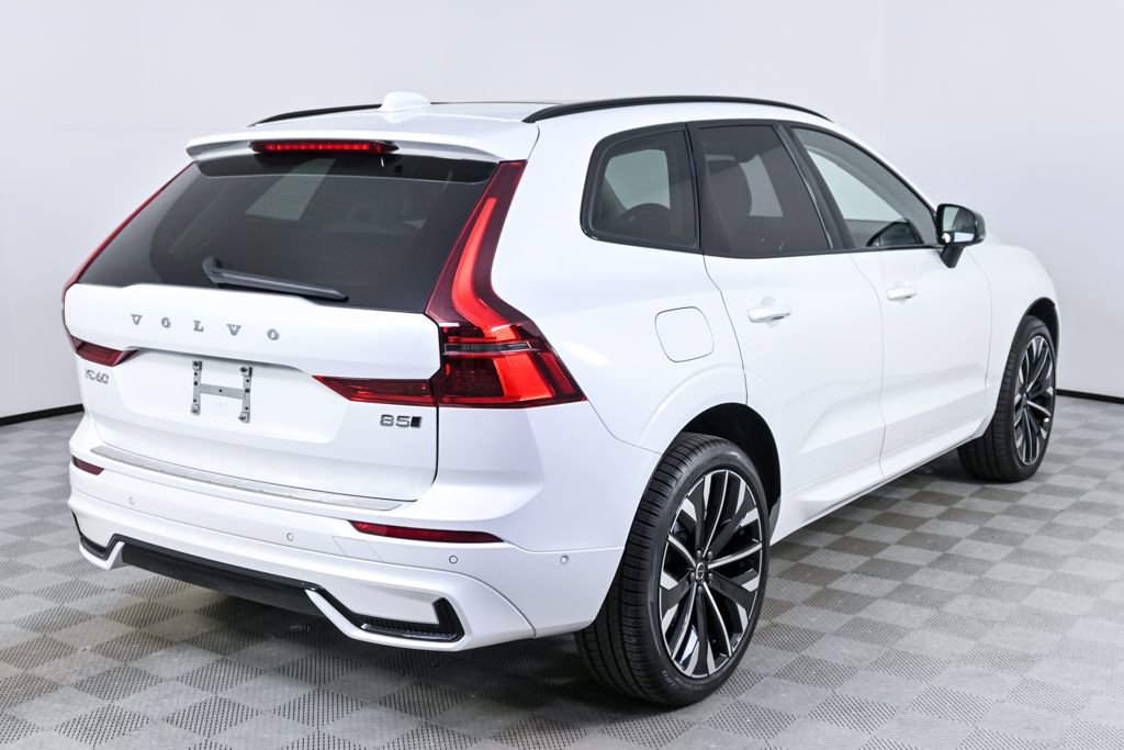 Used 2026 Volvo XC60 B5 Ultra w/ Climate Package image 30