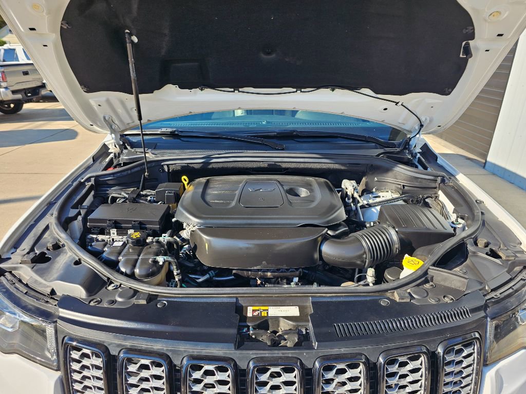 Used 2020 Jeep Grand Cherokee Altitude image 27
