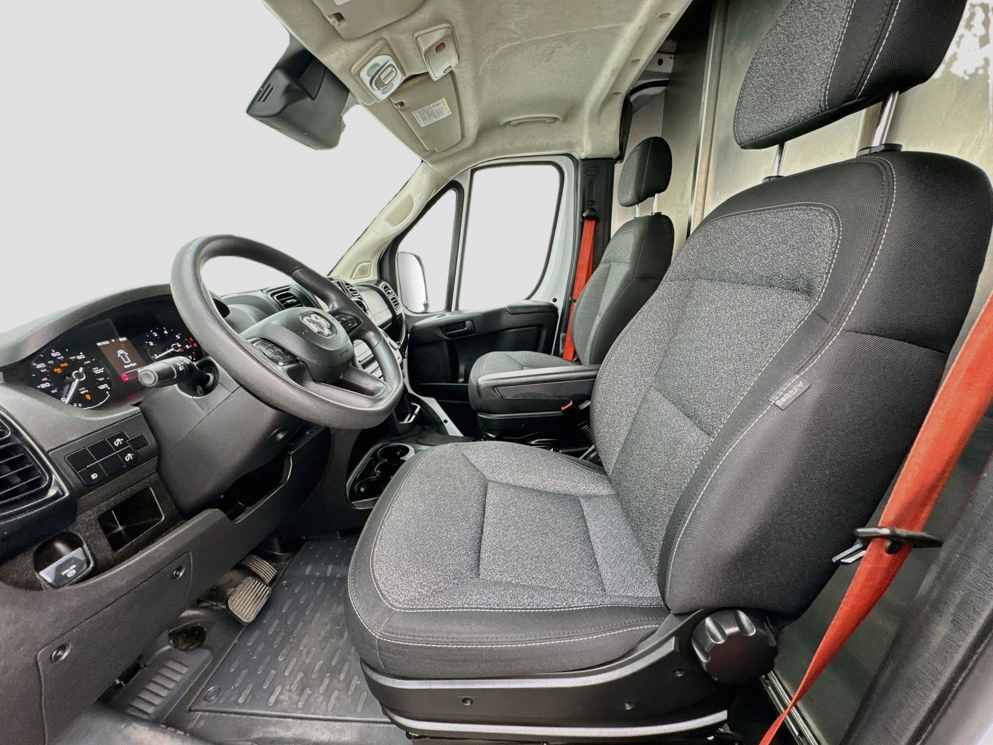 Used 2023 RAM ProMaster 3500 w/ Driver Convenience Group FWD image 12