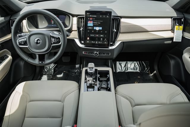 New 2026 Volvo XC90 T8 Plus w/ Protection Package Premier AWD/4WD image 20
