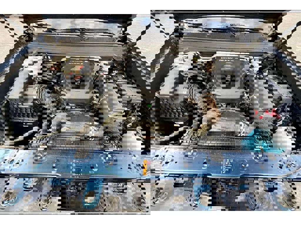 Used 2019 Chevrolet Colorado LT w/ Colorado RST Special Edition image 10