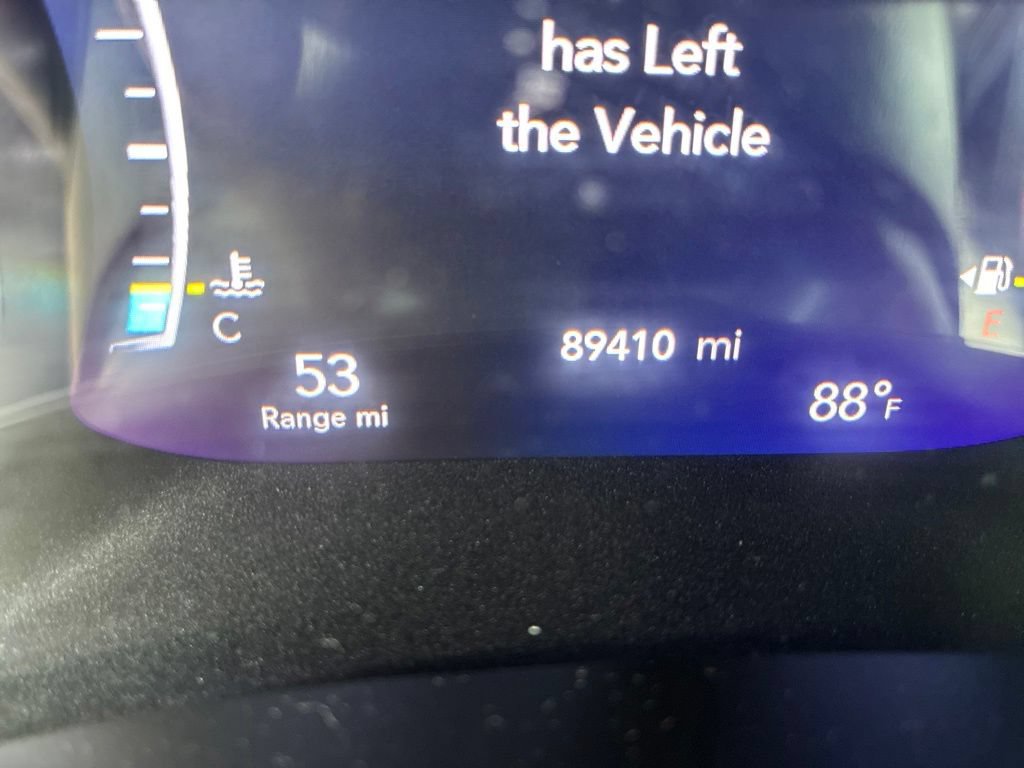 Used 2017 Chrysler Pacifica Limited FWD image 14