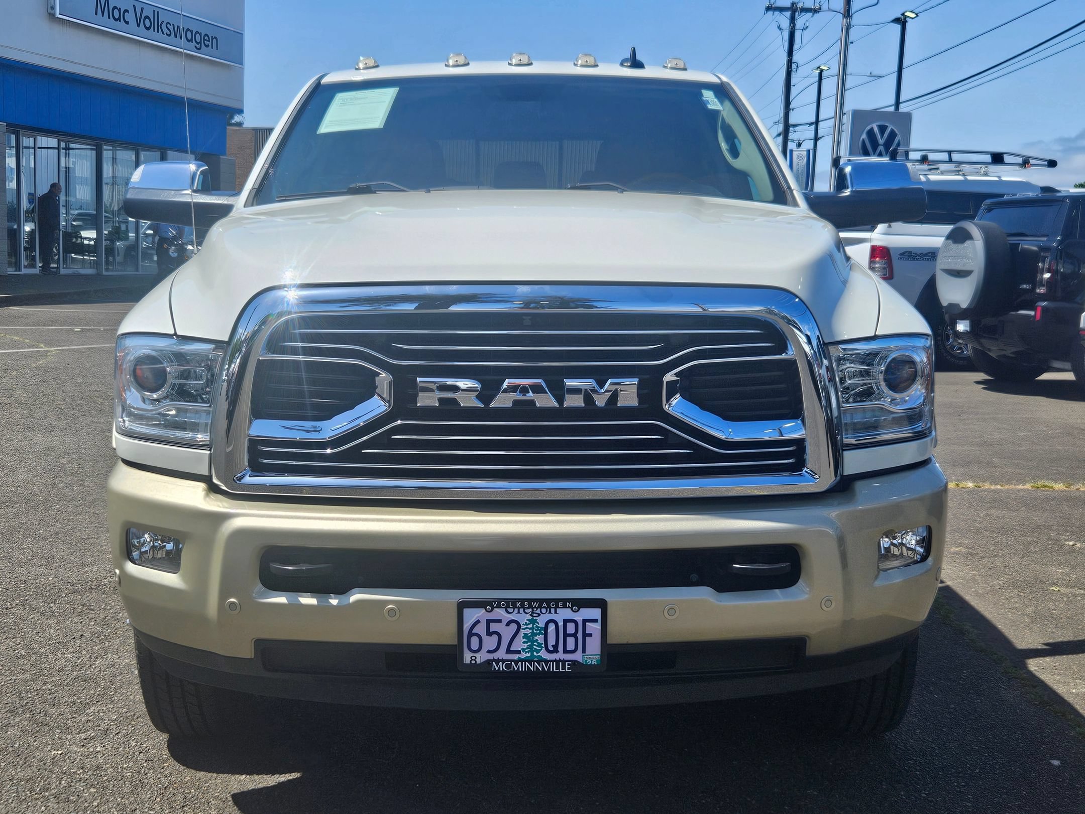 Used 2017 RAM 3500 Laramie Longhorn AWD/4WD image 8