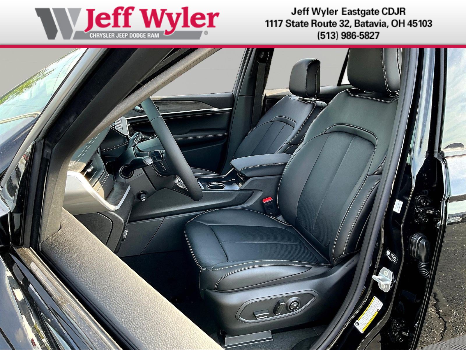 New 2027 Jeep Grand Cherokee Limited AWD/4WD image 17