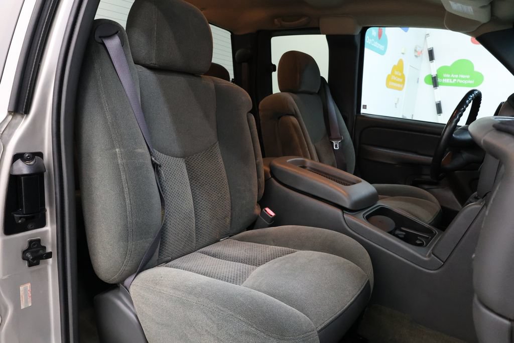Used 2004 Chevrolet Silverado 1500 LS w/ Safe and Sound Package RWD image 62