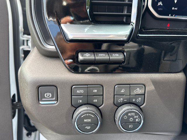 New 2026 Chevrolet Silverado 1500 LTZ w/ LTZ Premium Package AWD/4WD image 22