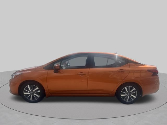 Used 2020 Nissan Versa SV FWD image 3