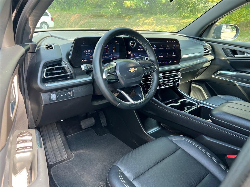 Used 2026 Chevrolet Traverse LT AWD/4WD image 15