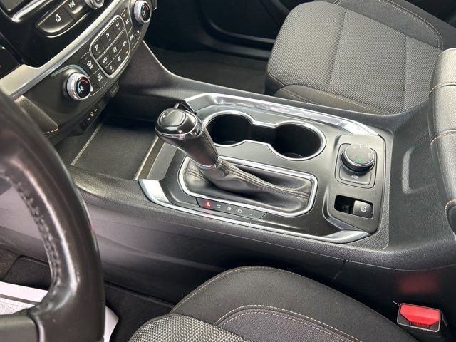 Used 2020 Chevrolet Traverse LT image 28