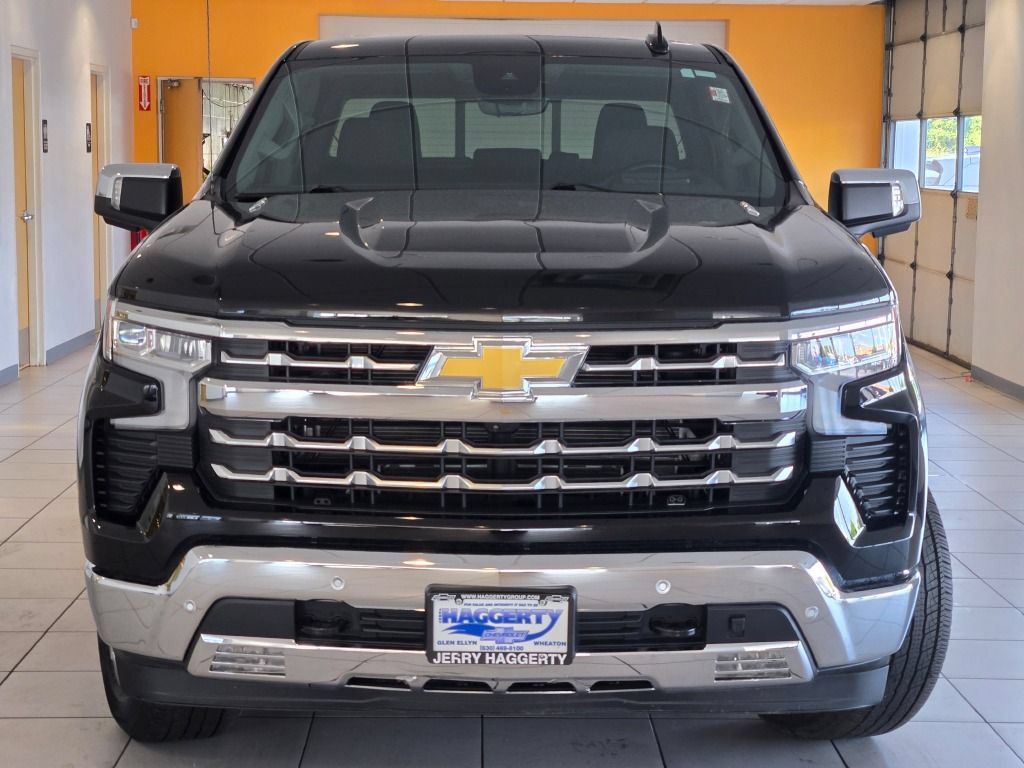 Used 2024 Chevrolet Silverado 1500 LTZ w/ Technology Package AWD/4WD image 3