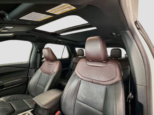 Used 2023 Ford Explorer Platinum w/ Technology Package AWD/4WD image 20