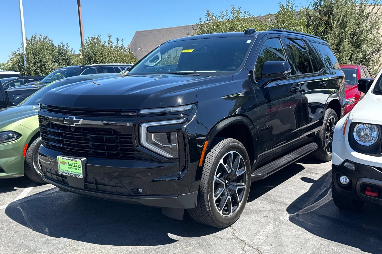 Used 2025 Chevrolet Tahoe RST w/ Comfort Package AWD/4WD image 2