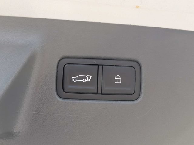 Used 2026 Hyundai Santa Fe SEL FWD image 13