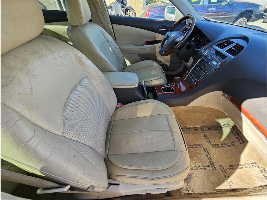 Used 2010 Lexus ES 350 image 12