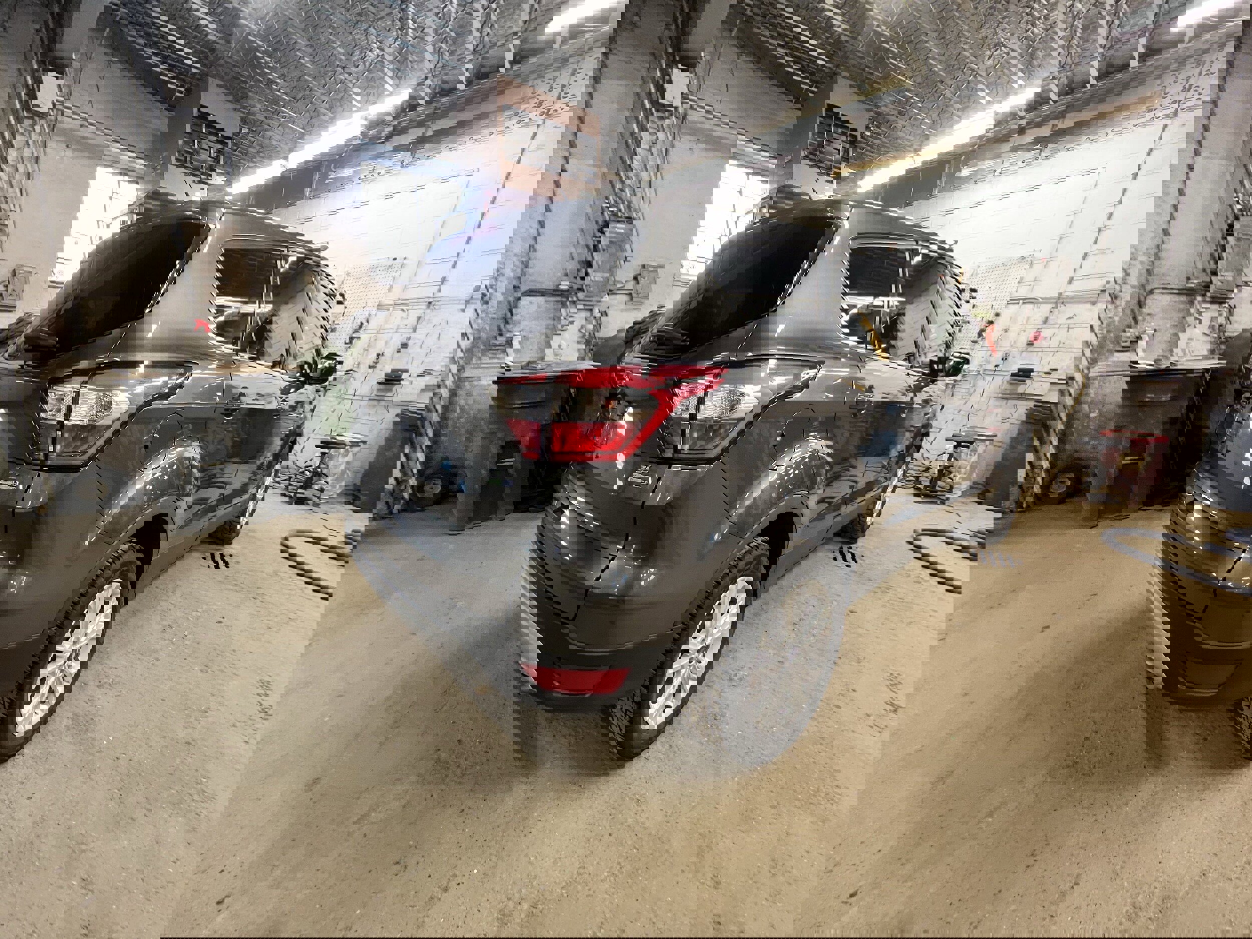 Used 2017 Ford Escape SE image 6