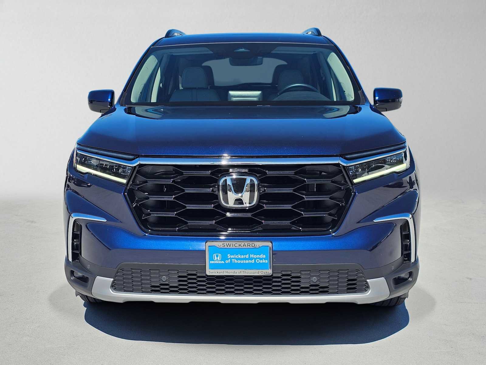Used 2025 Honda Pilot Touring image 8