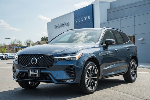 New 2026 Volvo XC60 B5 Plus w/ Climate Package image 3