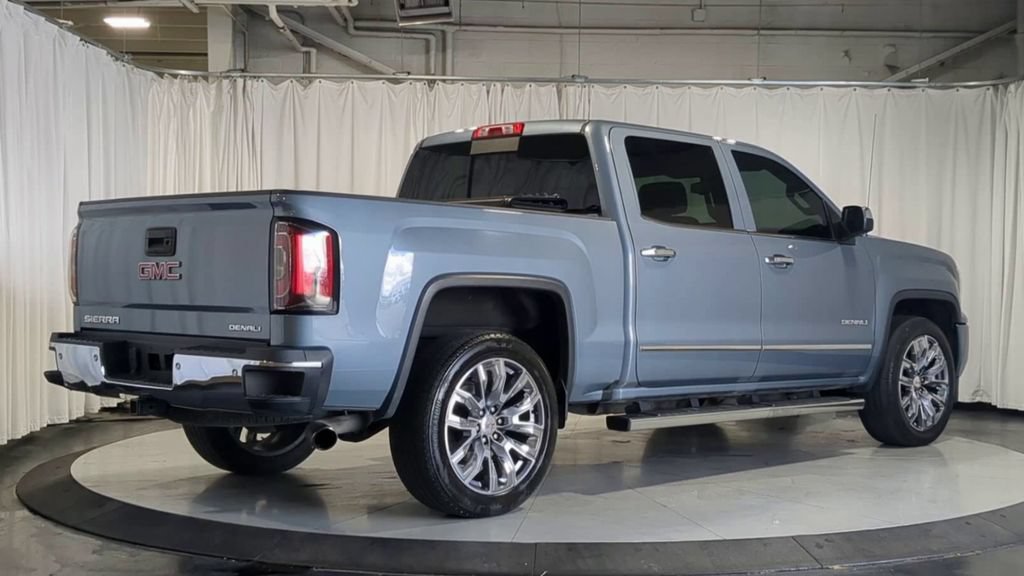 Used 2016 GMC Sierra 1500 Denali w/ Enhanced Driver Alert Package AWD/4WD image 10