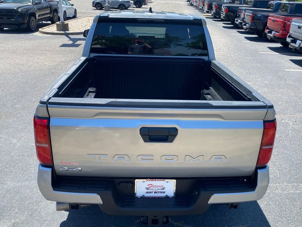 Used 2024 Toyota Tacoma SR5 AWD/4WD image 12