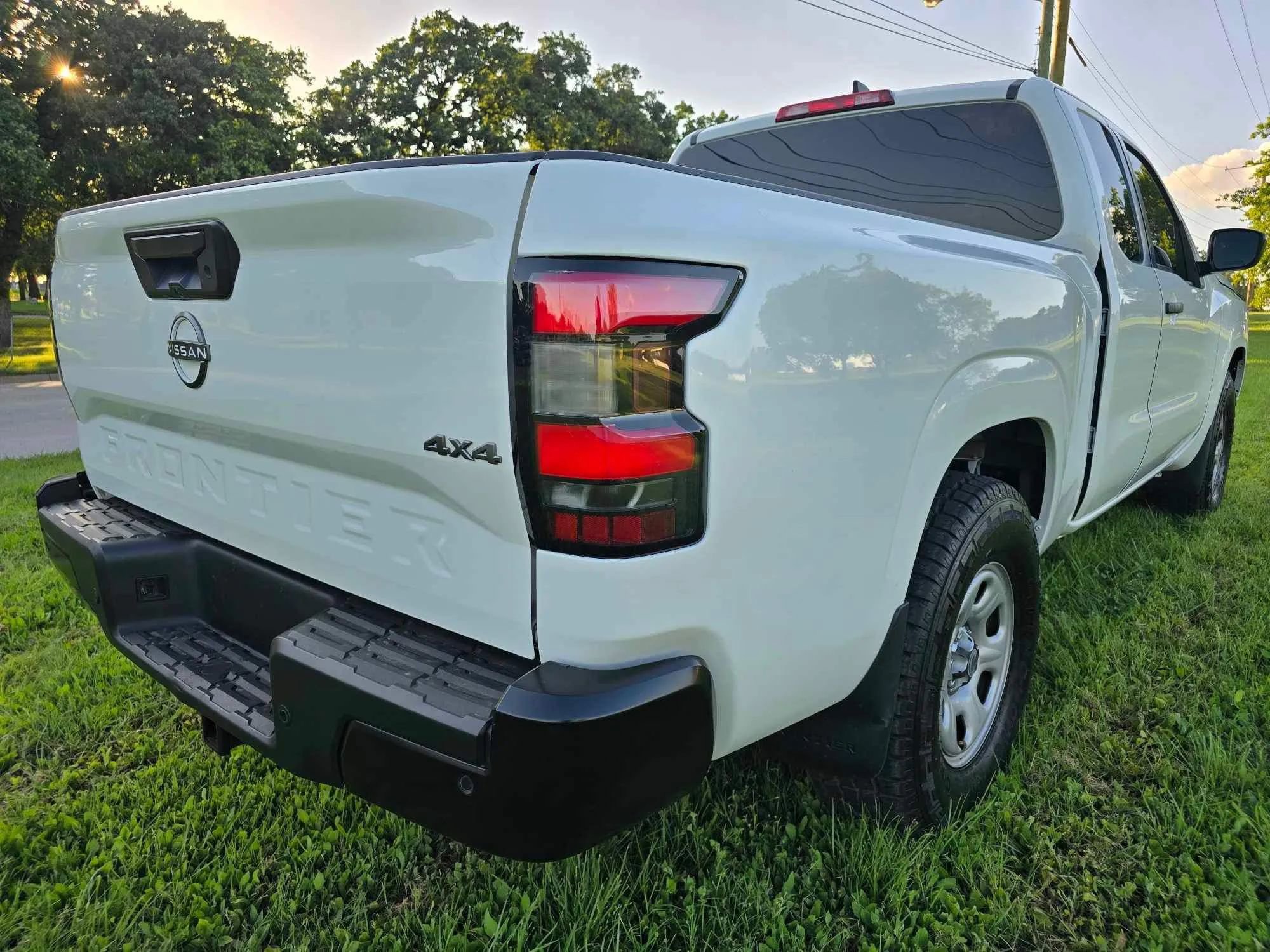 Used 2022 Nissan Frontier S w/ Technology Package image 4
