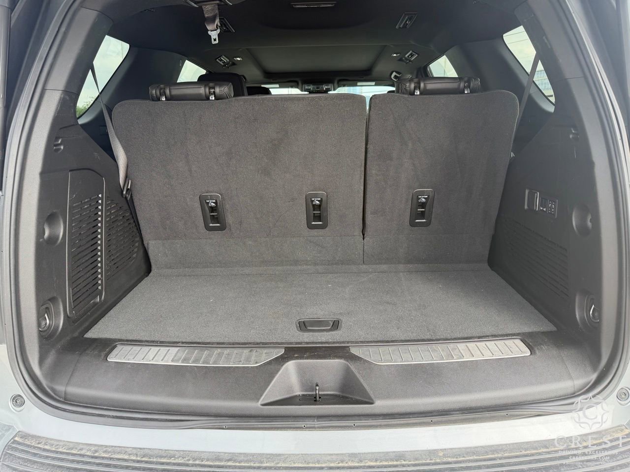 Used 2024 Chevrolet Tahoe RST w/ Luxury Package RWD image 25