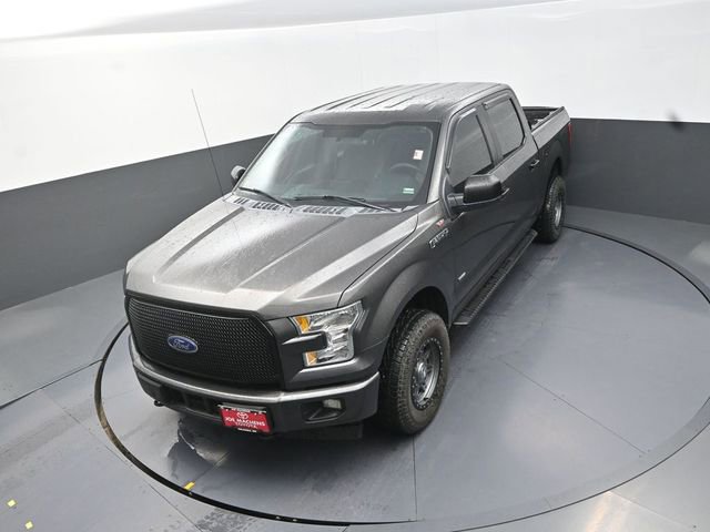 Used 2017 Ford F150 XL w/ Equipment Group 101A Mid AWD/4WD image 14