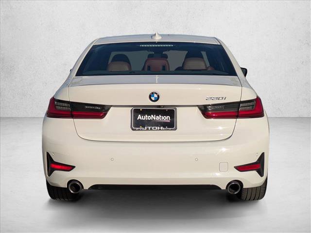Used 2022 BMW 330i Sedan w/ Driving Assistance Package image 7