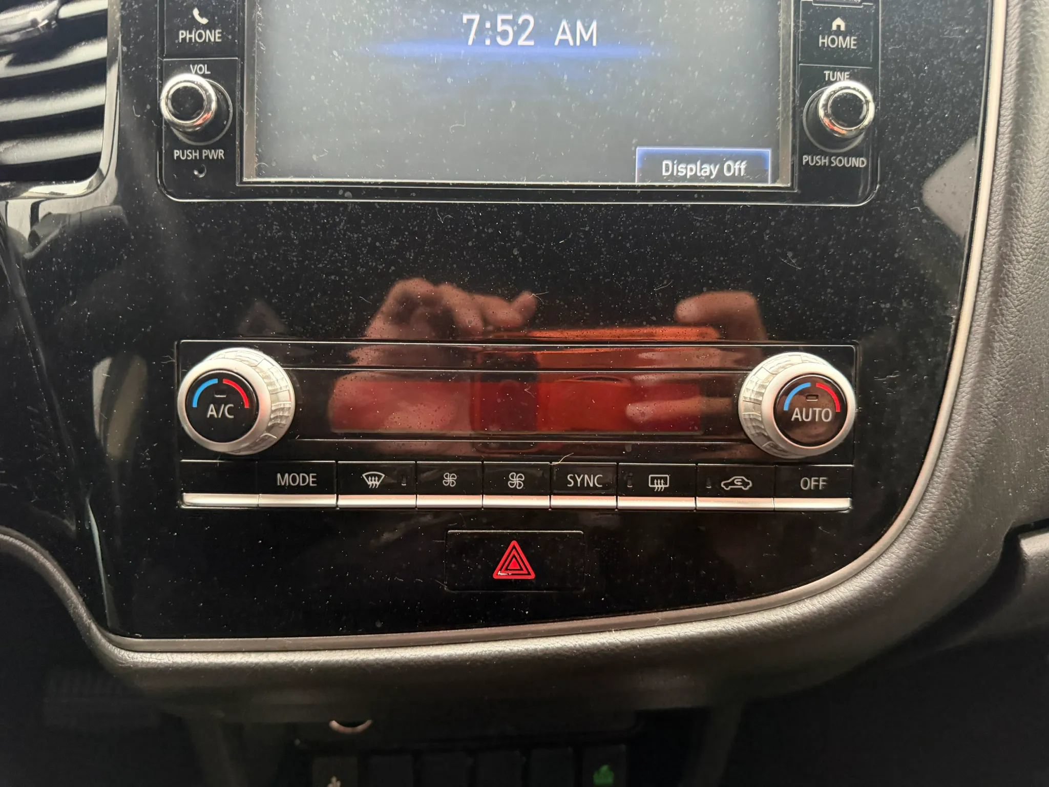 Used 2020 Mitsubishi Outlander ES FWD image 18