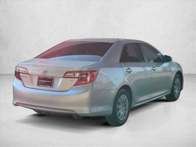 Used 2014 Toyota Camry LE FWD image 5