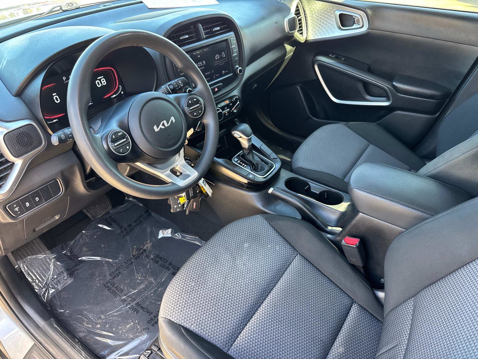 Used 2023 Kia Soul LX w/ LX Technology Package image 20
