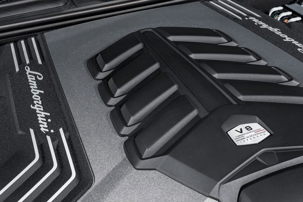 Used 2022 Lamborghini Urus AWD/4WD image 52