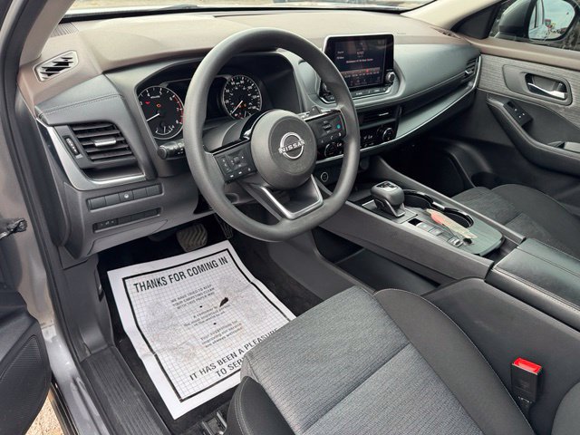 Used 2023 Nissan Rogue SV FWD image 13