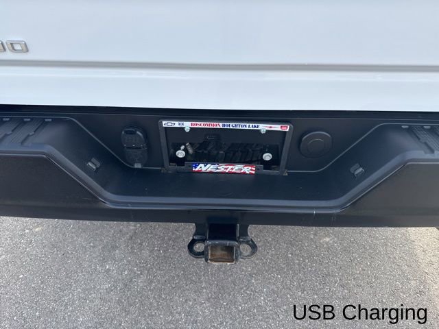 Used 2025 Chevrolet Silverado 3500 W/T image 5