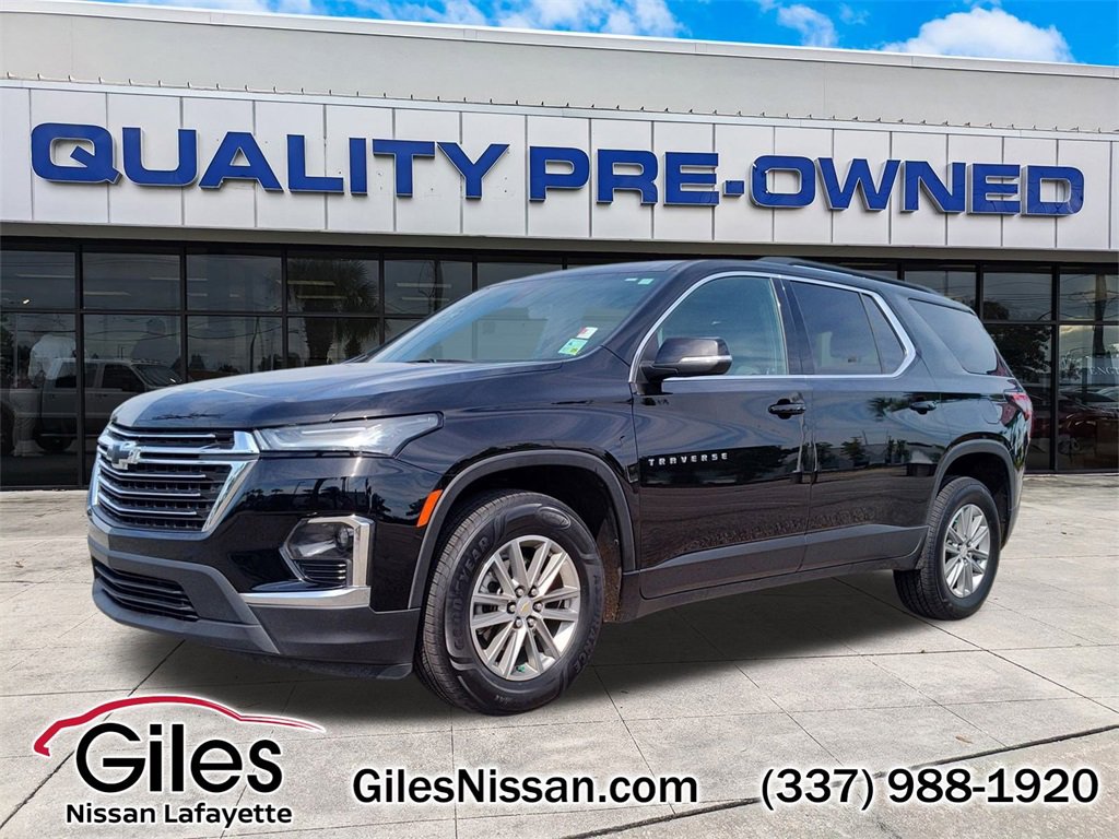 Used 2023 Chevrolet Traverse LT