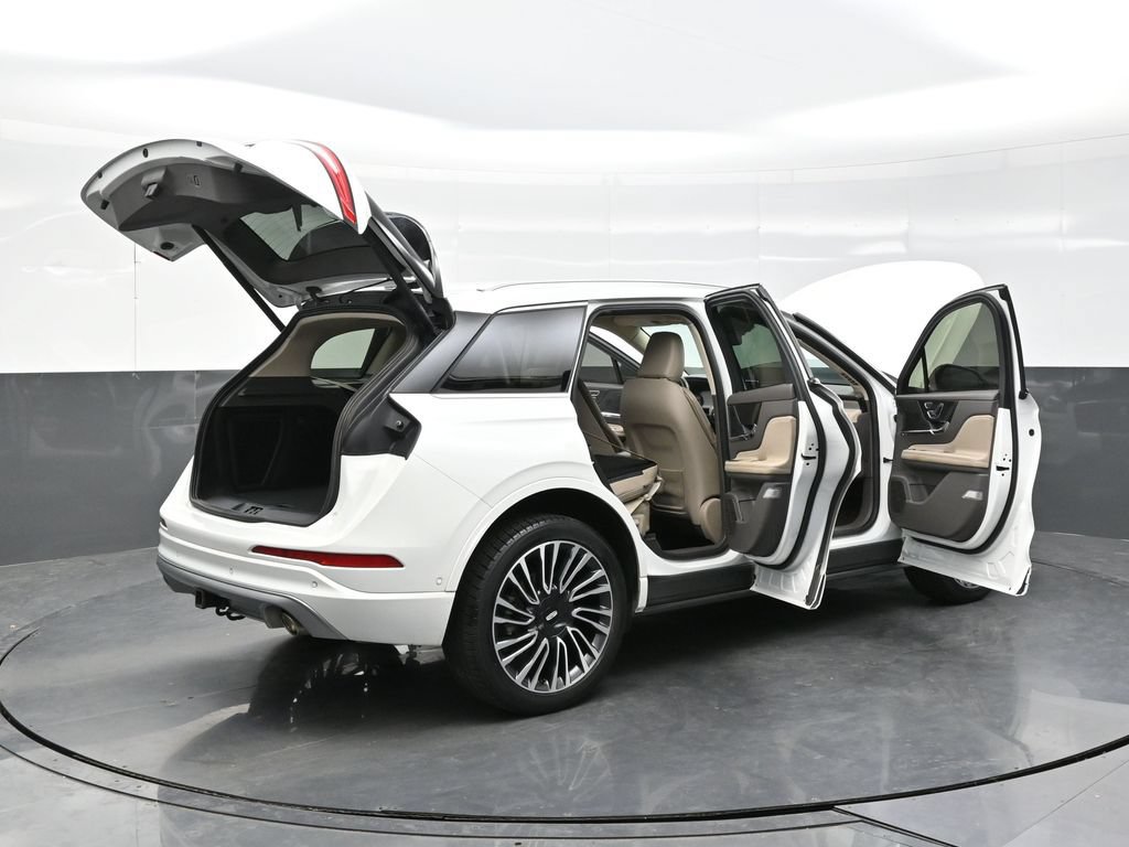 Used 2021 Lincoln Corsair AWD image 46