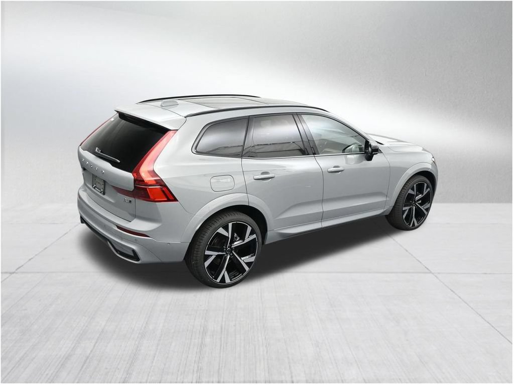 New 2026 Volvo XC60 B5 Ultra AWD/4WD image 17