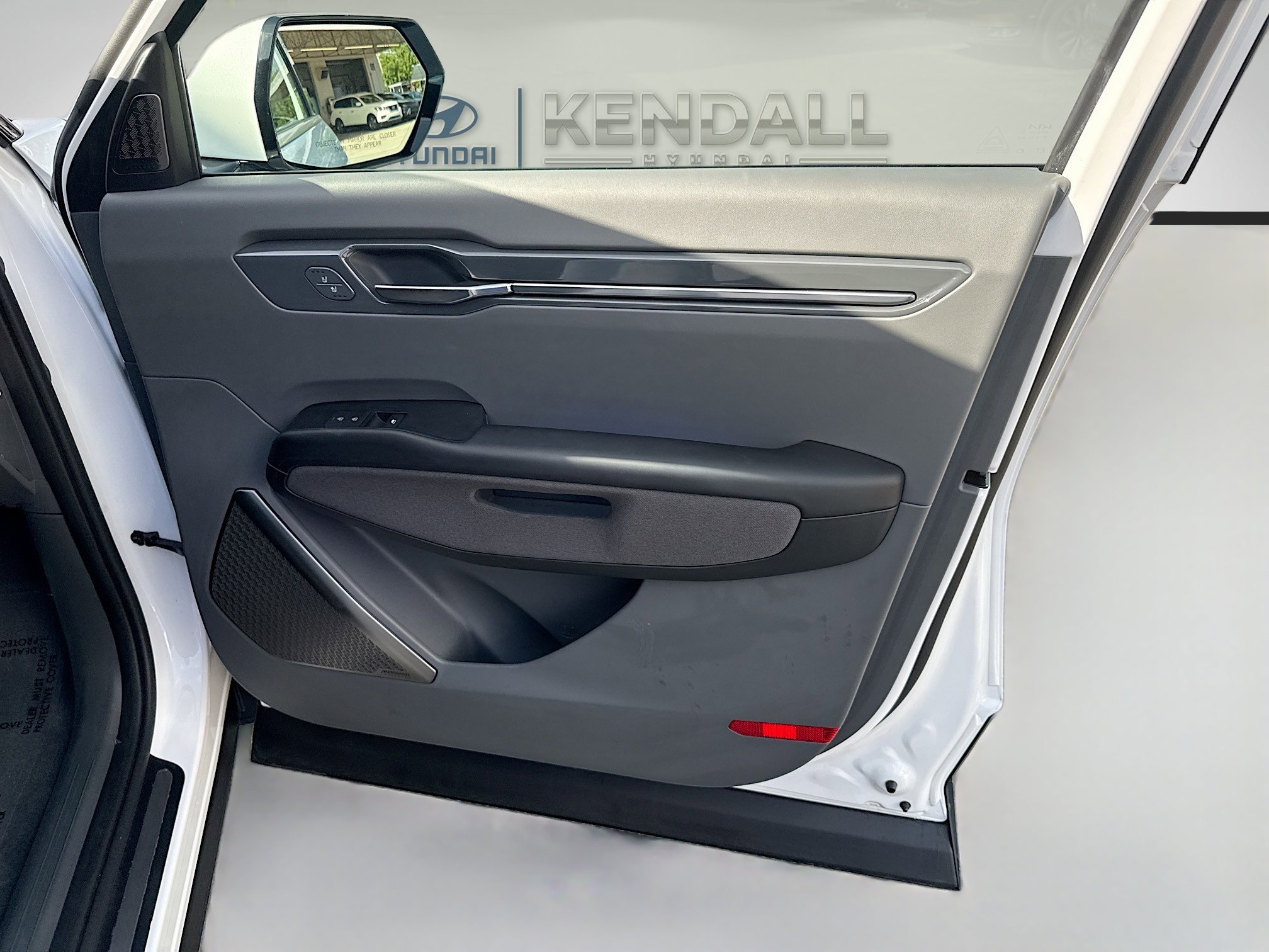 Used 2026 Kia EV9 Land image 32