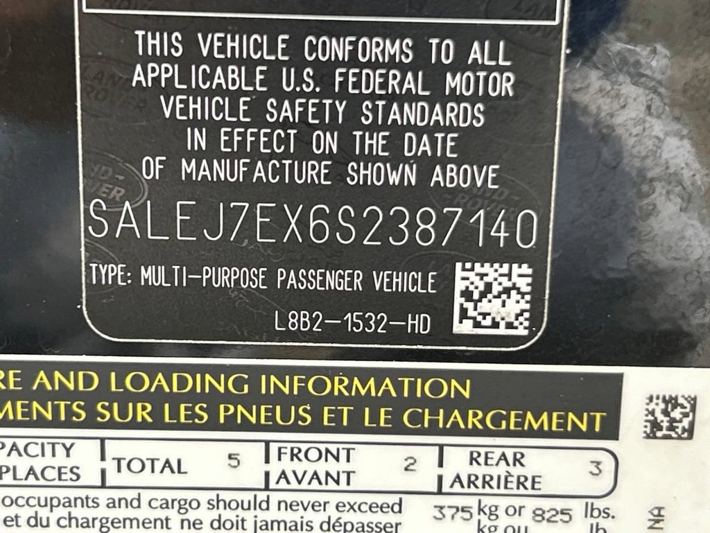 Used 2025 Land Rover Defender 110 S AWD/4WD image 41