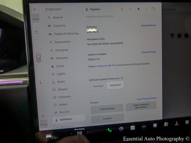 Used 2025 Tesla Model X Plaid image 35