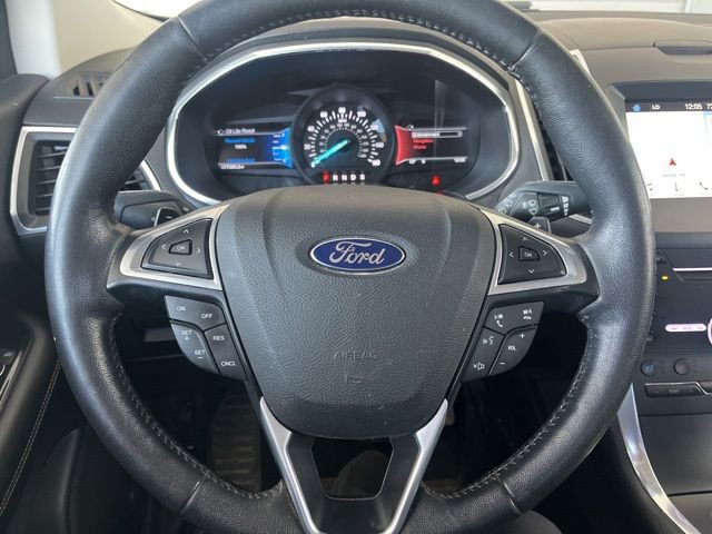 Used 2016 Ford Edge Titanium w/ Equipment Group 301A image 7
