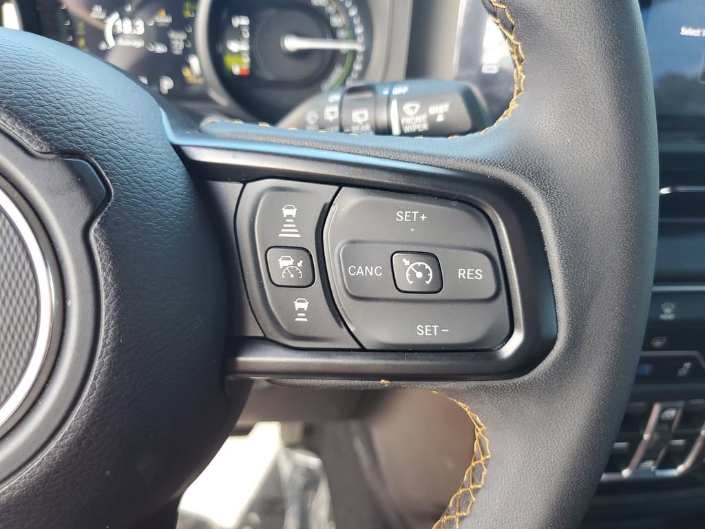 Used 2024 Jeep Wrangler Unlimited w/ LED Headlamp & Fog Lamp Group image 30